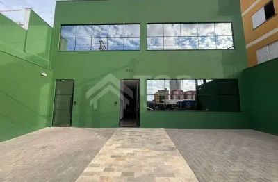 Excelente ponto comercial com 3 salas no piso superior no bairro jardim lutfalla