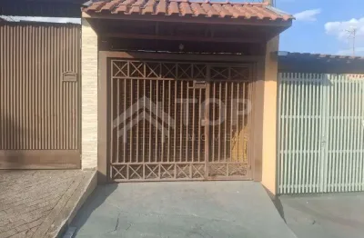 Excelente casa de 1 dormitorio, em otima localizacao no bairro jardim beatriz