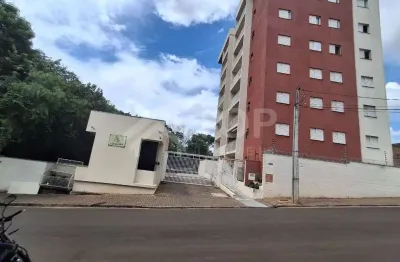 Excelente apartamento no terreo de 2 dormitorios com armarios no ed. conillera