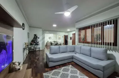 Casa com 3 quartos à venda no Parque Santa Marta, São Carlos  por R$ 880.000