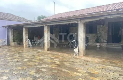 Casa com 3 quartos à venda na Vila Prado, São Carlos 