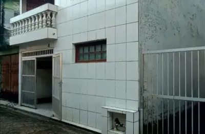Casa em condomínio fechado com 2 quartos à venda na Rua Apiacás, Tupi, Praia Grande