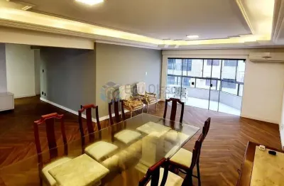 Apartamento com 3 quartos para alugar na Rua 1401, Centro, Balneário Camboriú
