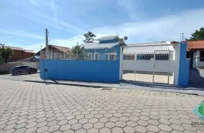 Casa com 3 quartos à venda na rua vereador joaquim serafim dutra, 91, praia de fora, palhoça, 160 m2 por r$ 800.000