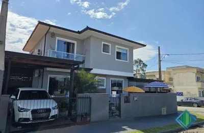 Casa com 3 quartos à venda na Rua Helmuth Fett, 150, Potecas, São José, 142 m2 por R$ 699.000