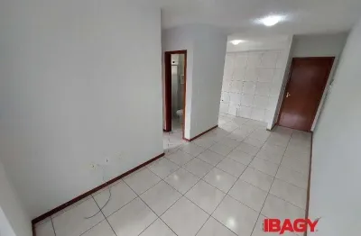 Apartamento com 2 quartos à venda na Rua João José Martins, 477, Real Parque, São José, 48 m2 por R$ 250.000