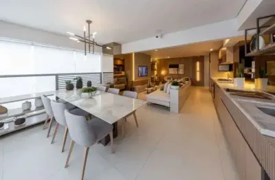 Apartamento 81 m² com 2 dormitórios, sendo 1 suíte e 1 vaga de garagem e depósito privativo