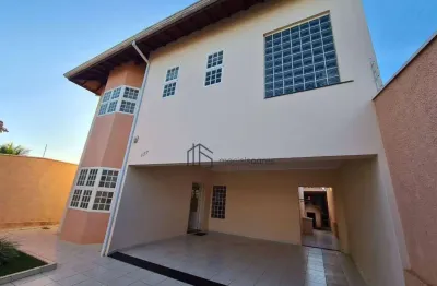 Casa com 4 dormitórios à venda, 194 m² por R$ 750.000,00 - Parque Residencial Imigrantes - Holambra/SP