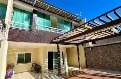 Casa à venda na Rua Vicente Lopes, 251, Cidade dos Funcionários, Fortaleza