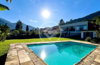 Casa com quatro quartos e 161m² por r$1.200.000,00 -  comary - teresópolis/rj codigo: 73662