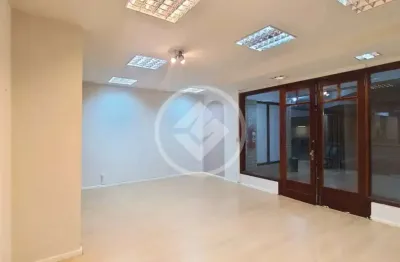 Loja na calçada da fama - centro de teresópolis codigo: 143401