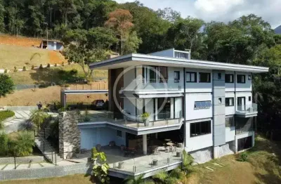 Casa de alto padrão para locação com 6 suítes r$ 25.000,00 - parque do imbuí -teresópolis/rj codigo: 151270