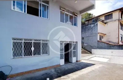 Casa principal com 3 suítes, mais casa de hóspedes com 1 suíte, à venda por r$ 590.000,00 na várzea , teresópolis/ rj. codigo: 152960