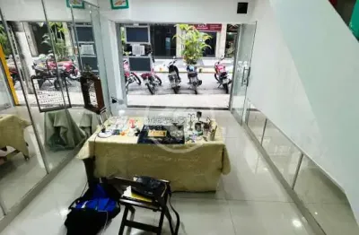 Loja com 43 m², à venda por r$ 700.000,00 e locação, por 4.000,00. várzea-teresópolis/rj. codigo: 75553