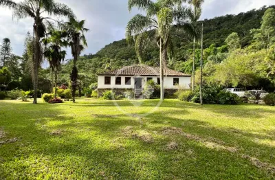 Fazenda histórica com sede centenária à venda em teresópolis – 183 hectares codigo: 134379