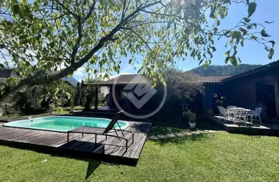 Ampla propriedade composta de duas casa em araras codigo: 131888