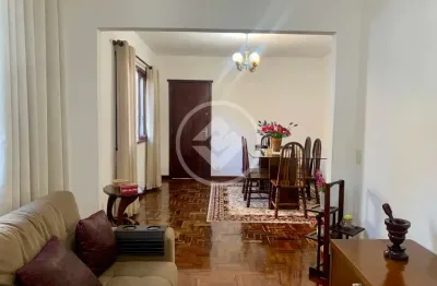 Casa linear com 3 quartos em teresópolis/rj. codigo: 109849