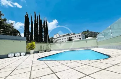 Apartamento em condomínio, 2 quartos, 1 suíte. centro de teresópolis-rj codigo: 48932