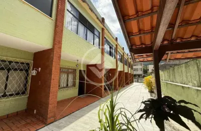 Casa em condomínio fechado com 3 quartos à venda na Rua Mello Franco, 380, Alto, Teresópolis