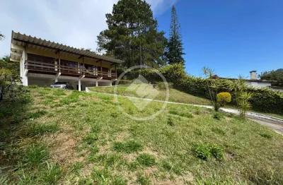 Casa à venda 4 suítes, 310m²,  r$ 1.240.000,00 iúcas - teresópolis/rj codigo: 146915