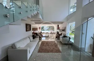 Casa de alto padrão em condomínio – 6 quartos, 4 suítes no comary - teresópolis codigo: 85440