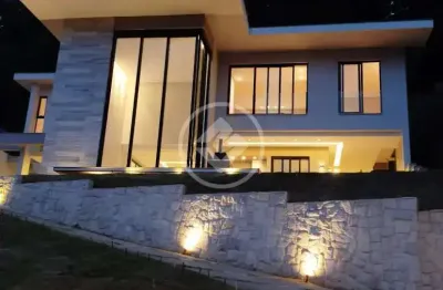 Casa de Alto Padrão para Locação no Vale dos Eucaliptos 4 suítes, R$ 15.000,00 Parque do Imbuí - Teresópolis/RJ codigo: 144251