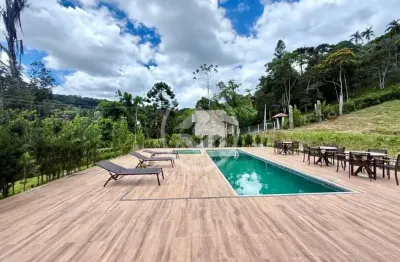 Terreno com 556m2, à venda por R$420.000, no Quebra-frascos, Teresópolis-RJ codigo: 120758