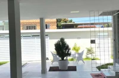 Linda casa com 4 quartos à venda, 200m² - cajueiro! só a vista!.