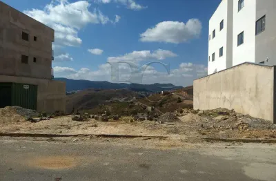 Terreno à venda no Jardim Bandeirantes, Poços de Caldas 