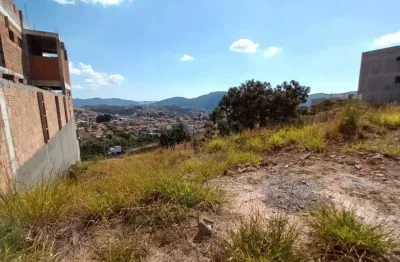 Terreno à venda no Jardim Bandeirantes, Poços de Caldas 