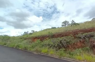 Terreno à venda no Jardim Bandeirantes, Poços de Caldas 