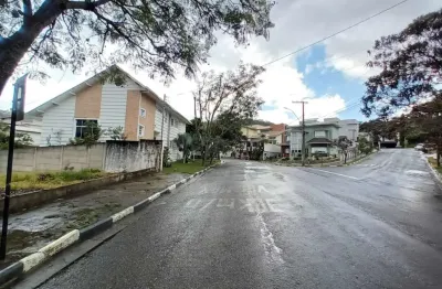 Terreno à venda no Condomínio Pitangueiras, Poços de Caldas 