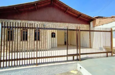 Casa com 3 quartos à venda no Jardim Ipê, Poços de Caldas 