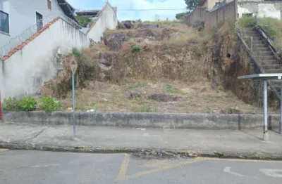 Terreno à venda no Jardim do Contorno, Poços de Caldas 