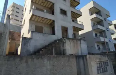 Excelente oportunidade de investimento no bairro jardim vitoria em poços de caldas mg.