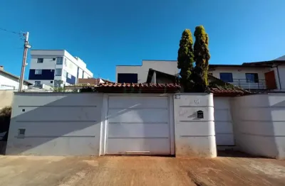 Casa com 3 quartos à venda no Residencial Morumbí, Poços de Caldas 