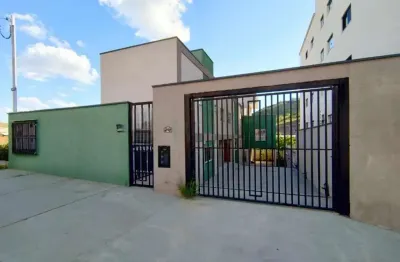 Excelente casa á venda no bairro summer ville em poços de caldas mg.