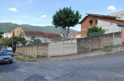 Excelente terreno á venda de 541,93m² praticamente no centro de poços de caldas mg.