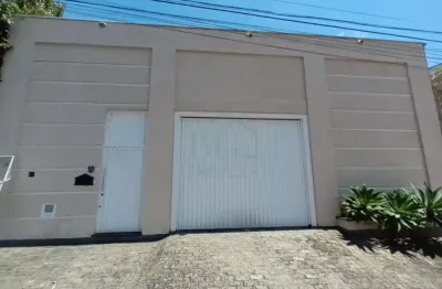 Casa de alto padrão em bairro tradicional próximo ao centro de poços de caldas