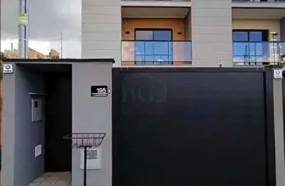 Excelente casa á venda no bairro jardim bandeirantes em poços de caldas mg.