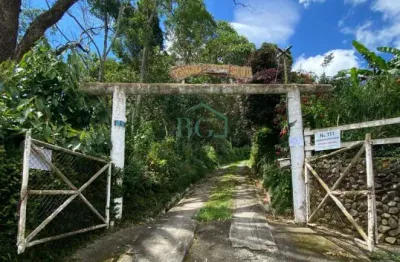 Excelente chácara de 27.000m² á venda no Jardim dos Estados em Poços de Caldas MG.