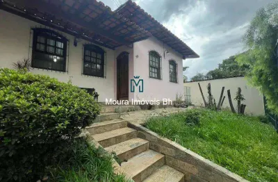 Casa 4 quartos sendo 1 suíte e 4 vagas de garagem no bairro itapoã
