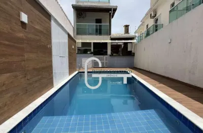 Casa com 4 dormitórios à venda, 197 m² por R$ 980.000,00 - Centro - Peruíbe/SP