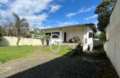 Casa com 3 dormitórios à venda, 278 m² por r$ 760.000,00 - centro - peruíbe/sp