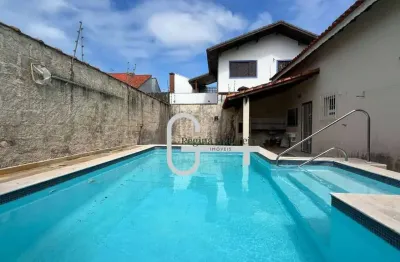 Casa com 3 dormitórios à venda, 146 m² por R$ 650.000,00 - Estância São José - Peruíbe/SP