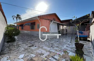 Casa com 3 dormitórios à venda, 130 m² por R$ 400.000,00 - Balneário Florida - Peruíbe/SP