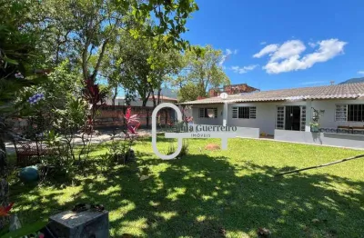 Casa com 3 dormitórios à venda, 115 m² por R$ 220.000,00 - Estância dos Eucalipitos - Peruíbe/SP