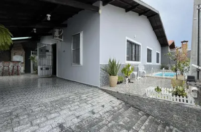 Casa com 3 dormitórios à venda, 150 m² por R$ 495.000,00 - Balneário Stella Maris - Peruíbe/SP