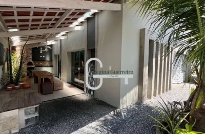 Casa com 3 dormitórios à venda, 144 m² por R$ 720.000,00 - Cidade Nova Peruibe - Peruíbe/SP
