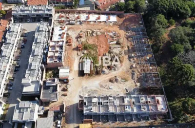 Sobrado em condomínio clube com excelente estrutura social no boqueirão